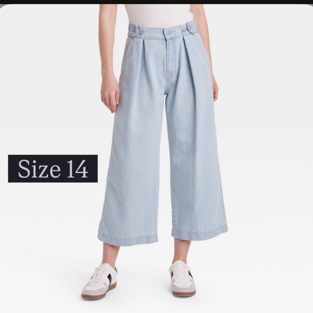 Target Light Wash Wide Leg Crop Jeans